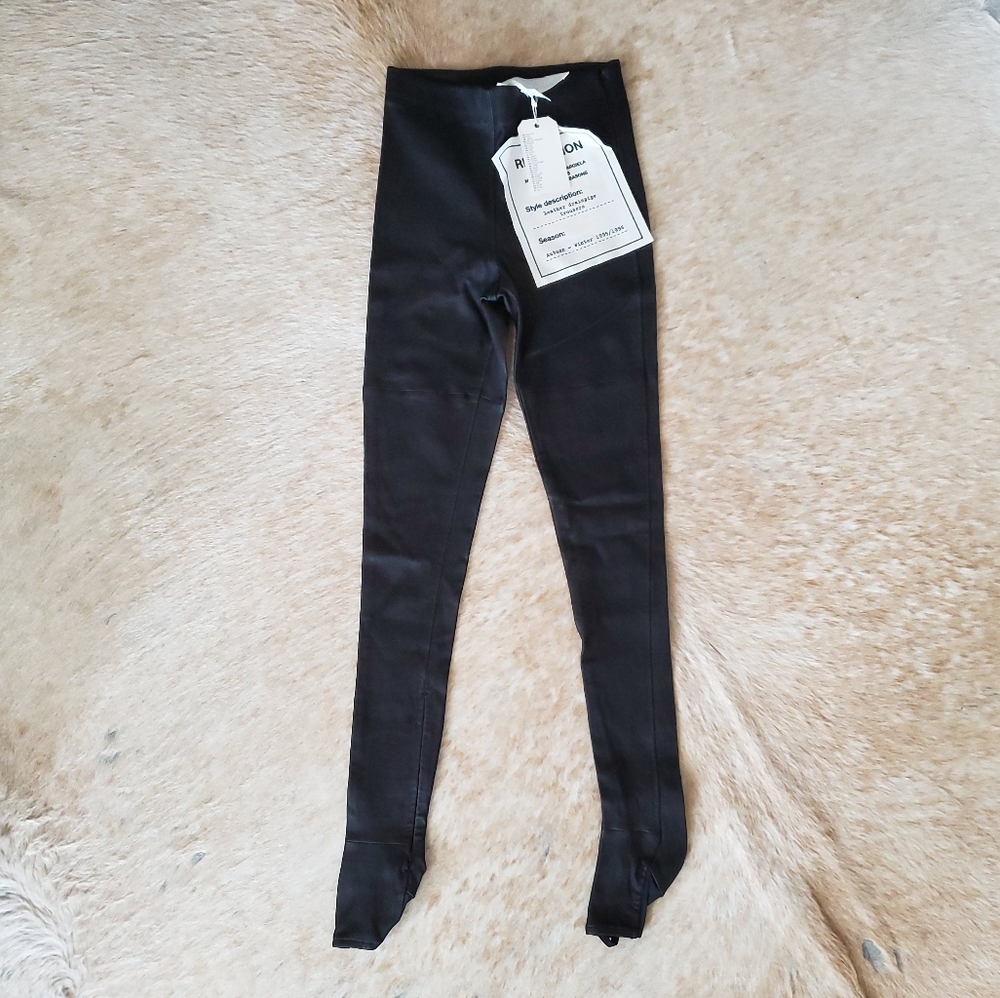 Maison Martin Margiela For H&M
Leather Leggings
